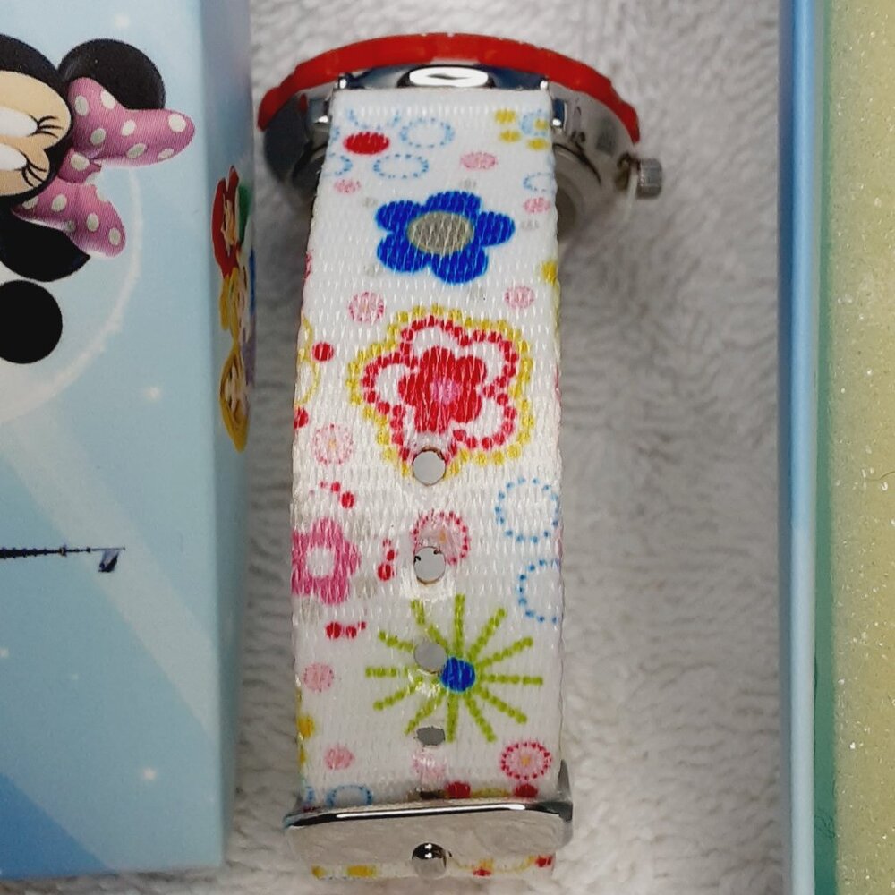 HOST PICK!! NEW Disney Girl's Wrist Watch - Picture 7 of 15